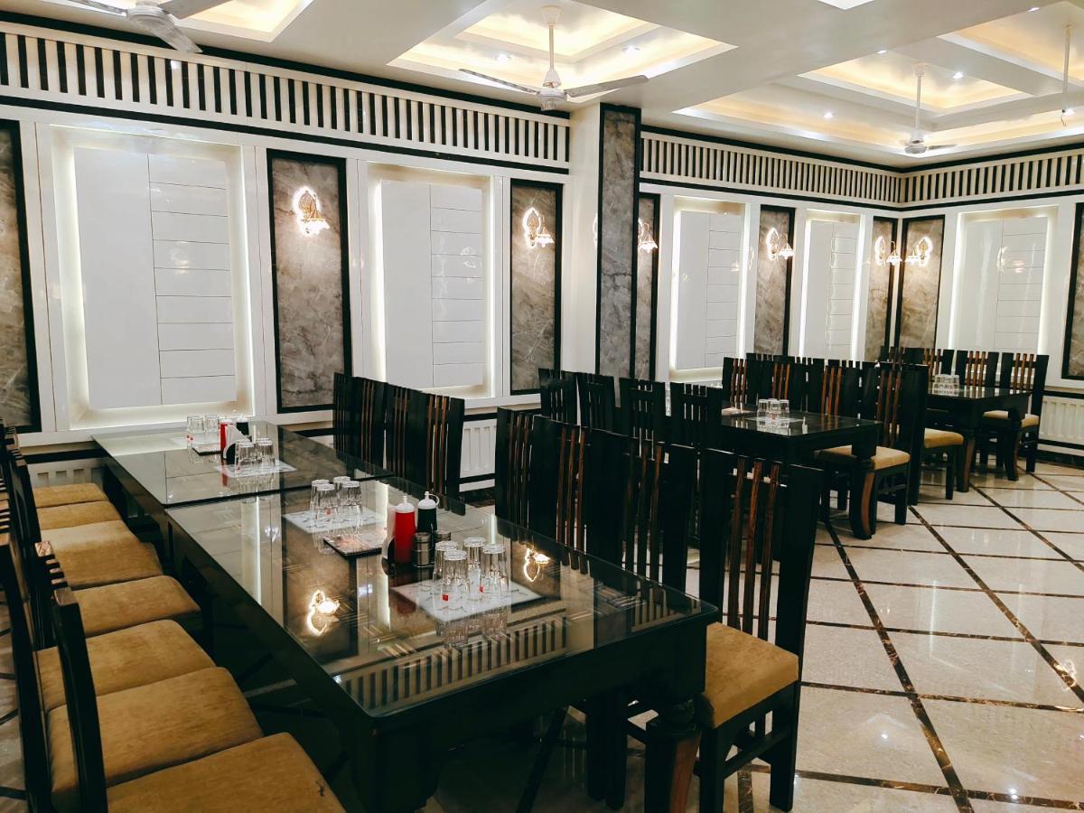 Hotel The Shree Jee Palace Mirzapur Exterior photo